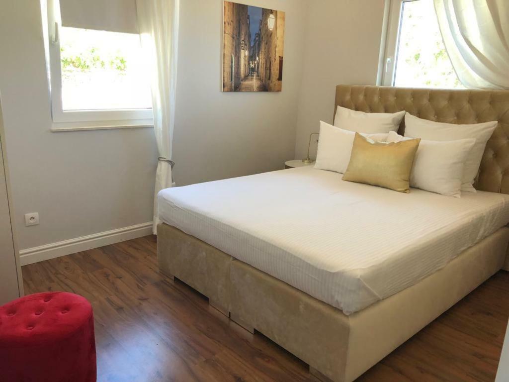 Perla Hvar Aparthotel 伊万多拉克 外观 照片