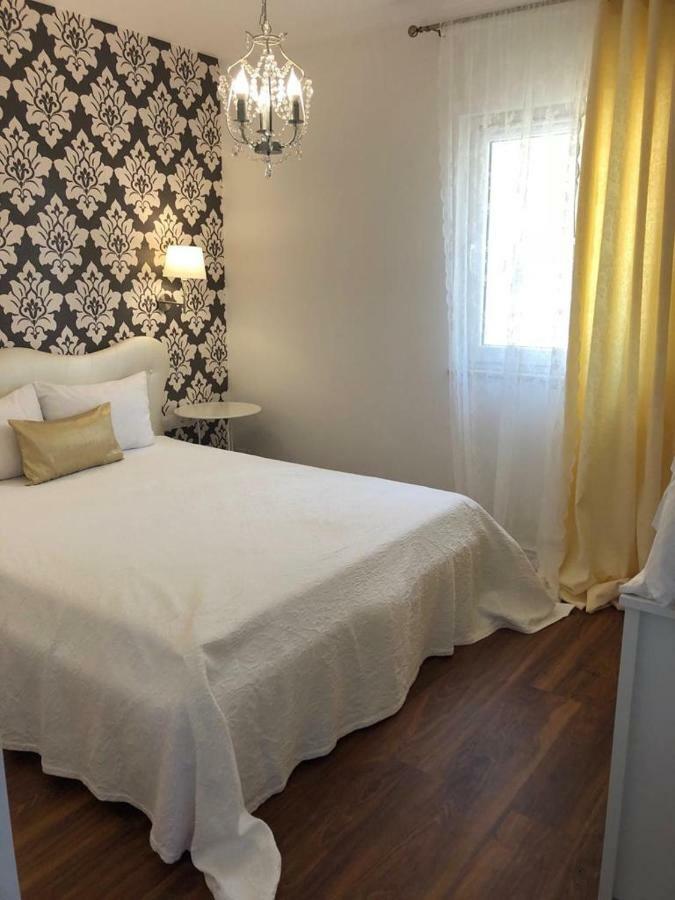 Perla Hvar Aparthotel 伊万多拉克 外观 照片
